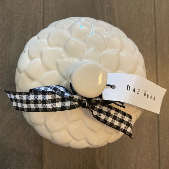 Rae Dunn “Knock” Acorn Birdhouse - Picture 2 of 3